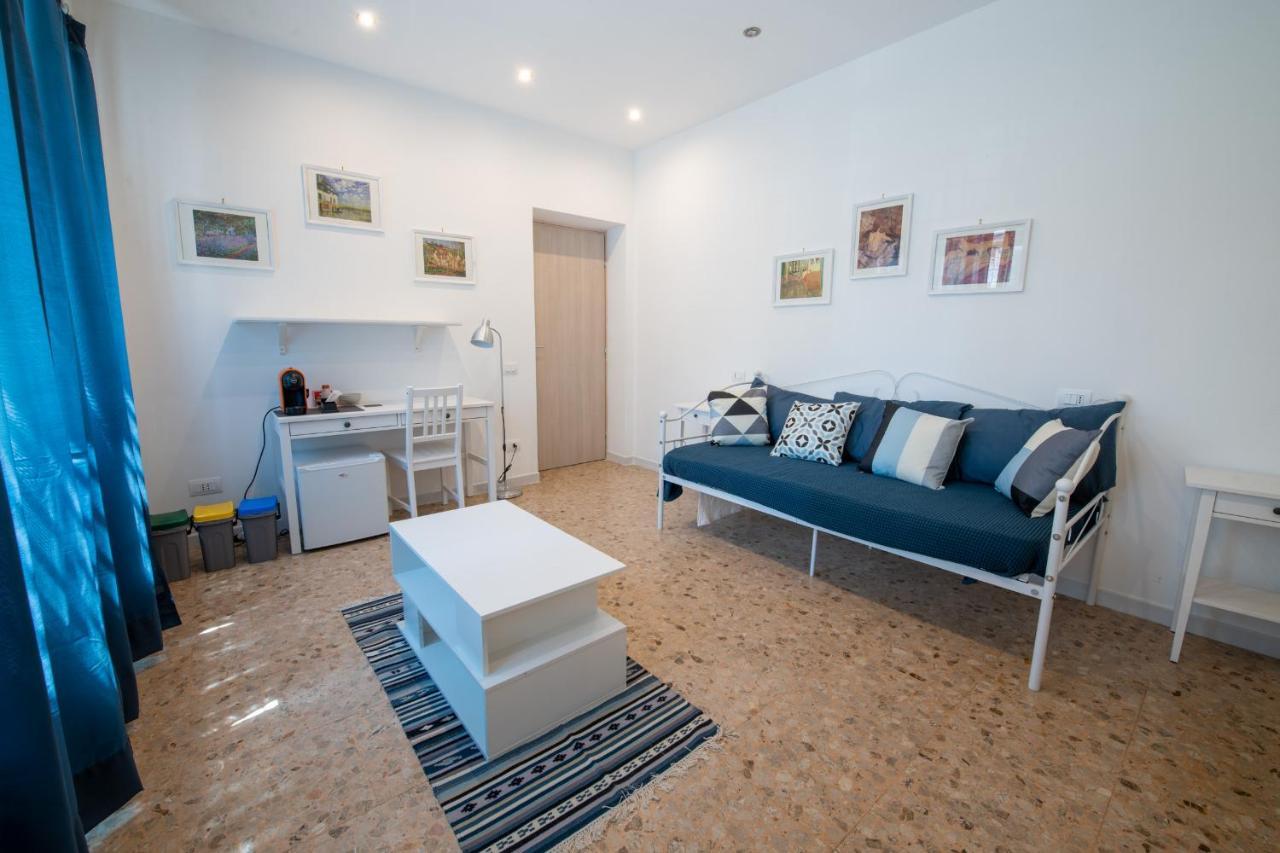 Casa Rosa Beige e Blu Roma Exterior foto